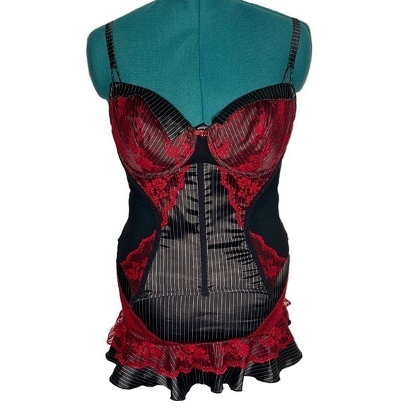 Paramour Other - 2 piece maid/schoolgirl lingerie set w/ fish one bodice and lace detail size M